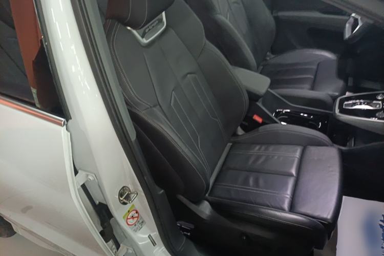 Used Audi Q4 e-tron 2023 40 e-tron Adventure Edition Right Front Seat