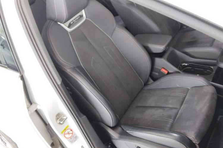 Used Audi Q4 e-tron 2023 40 e-tron Boundary Edition Right Front Seat
