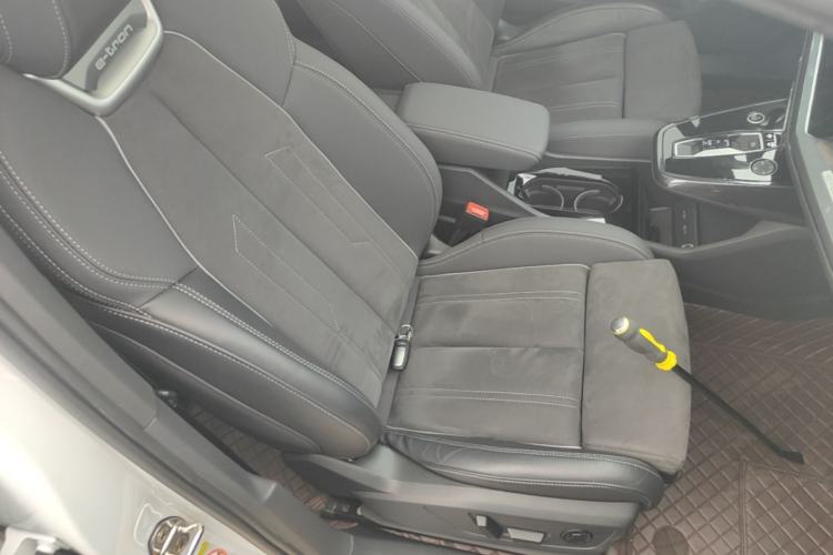 Used Audi Q4 e-tron 2023 40 e-tron Boundary Edition Right Front Seat