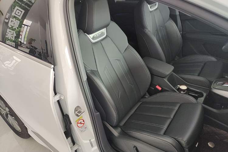 Used Audi Q4 e-tron 2023 40 e-tron Adventure Edition Right Front Seat