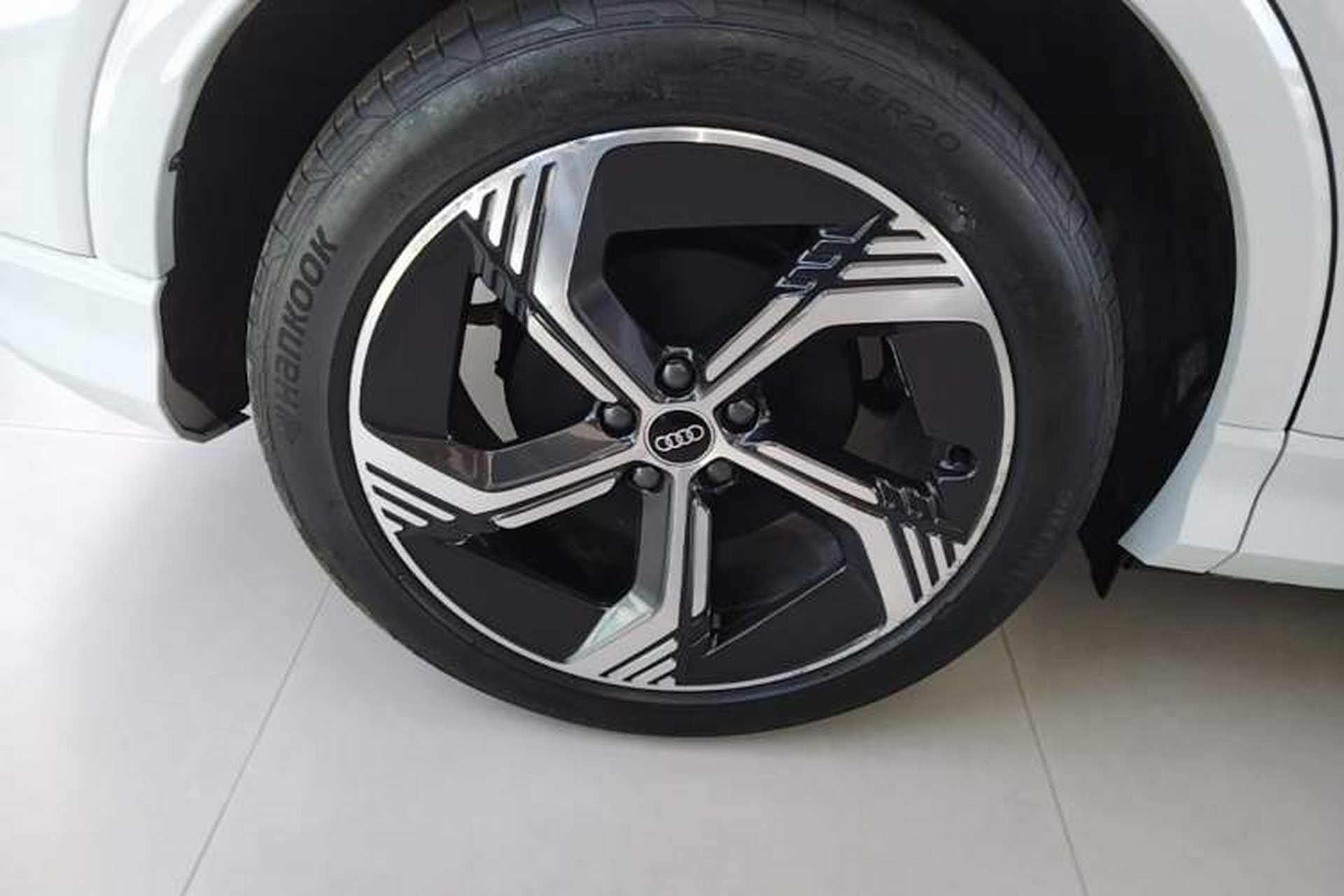 Used Audi Q4 e-tron 2023 40 e-tron Adventure Edition Right Rear Wheel Hub