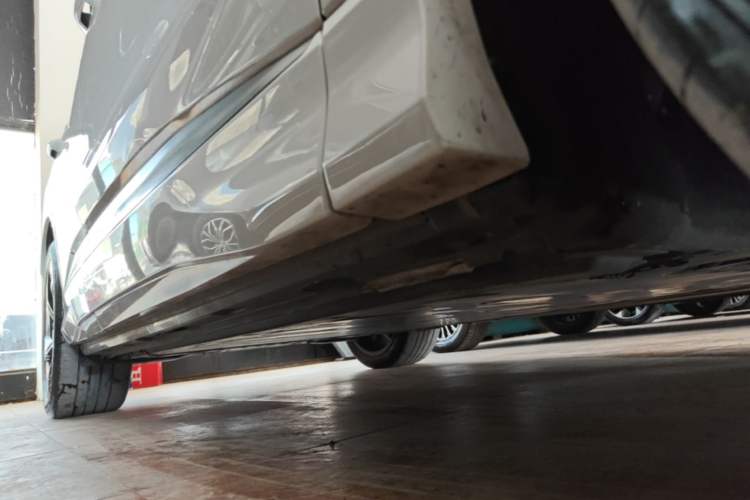 Used Audi Q4 e-tron 2023 40 e-tron Boundary Edition Right Side Sill