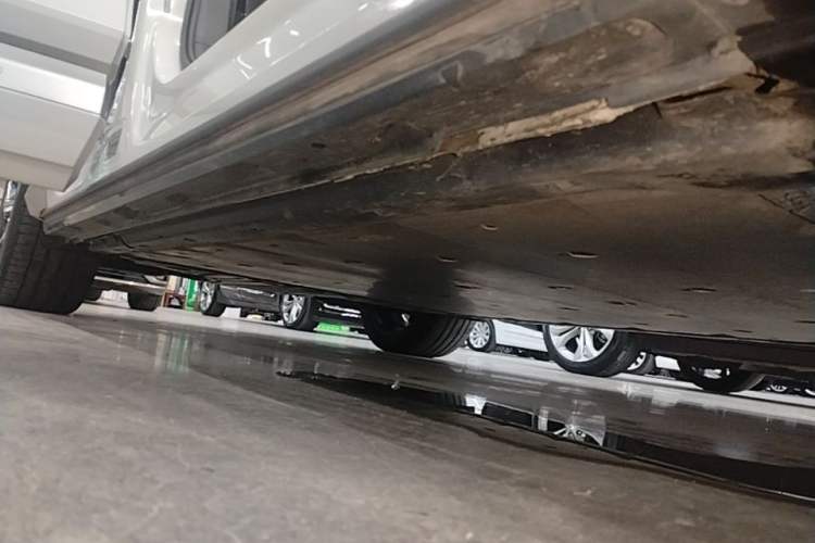 Used Audi Q4 e-tron 2023 40 e-tron Boundary Edition Right Side Sill