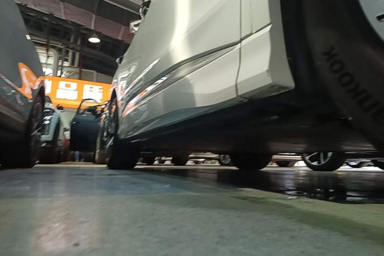 Used Audi Q4 e-tron 2023 50 e-tron quattro Visionary Edition Right Side Sill