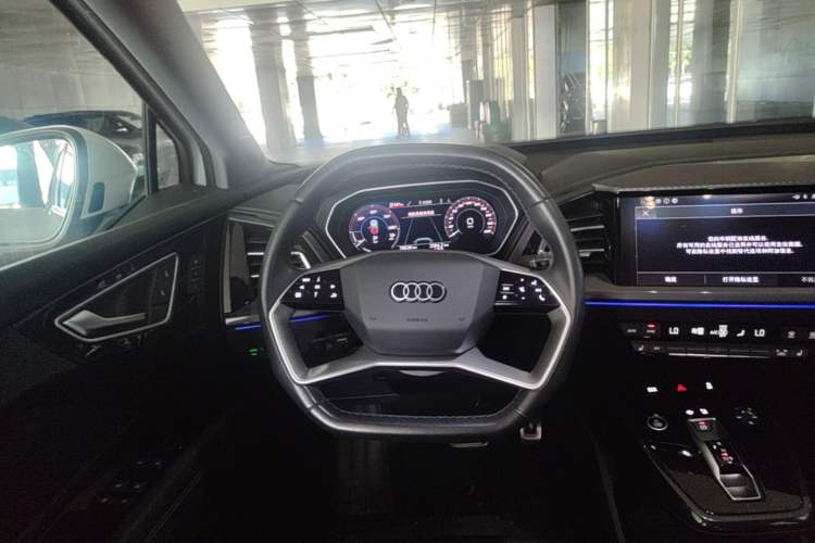 Used Audi Q4 e-tron 2023 40 e-tron Boundary Edition Steering Wheel