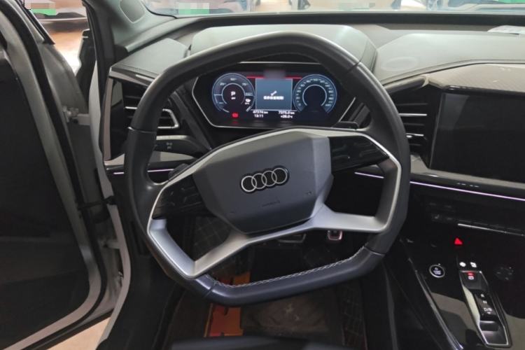 Used Audi Q4 e-tron 2023 40 e-tron Boundary Edition Steering Wheel