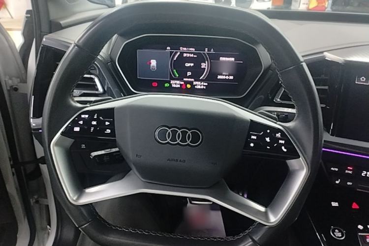 Used Audi Q4 e-tron 2023 40 e-tron Boundary Edition Steering Wheel
