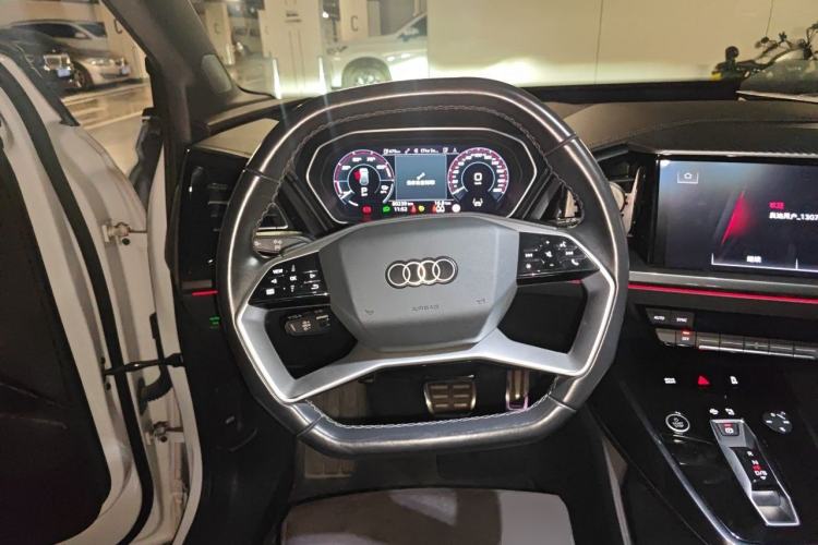 Used Audi Q4 e-tron 2023 50 e-tron quattro Visionary Edition Steering Wheel