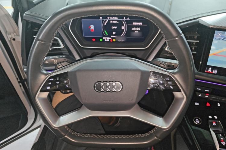 Used Audi Q4 e-tron 2023 40 e-tron Boundary Edition Steering Wheel