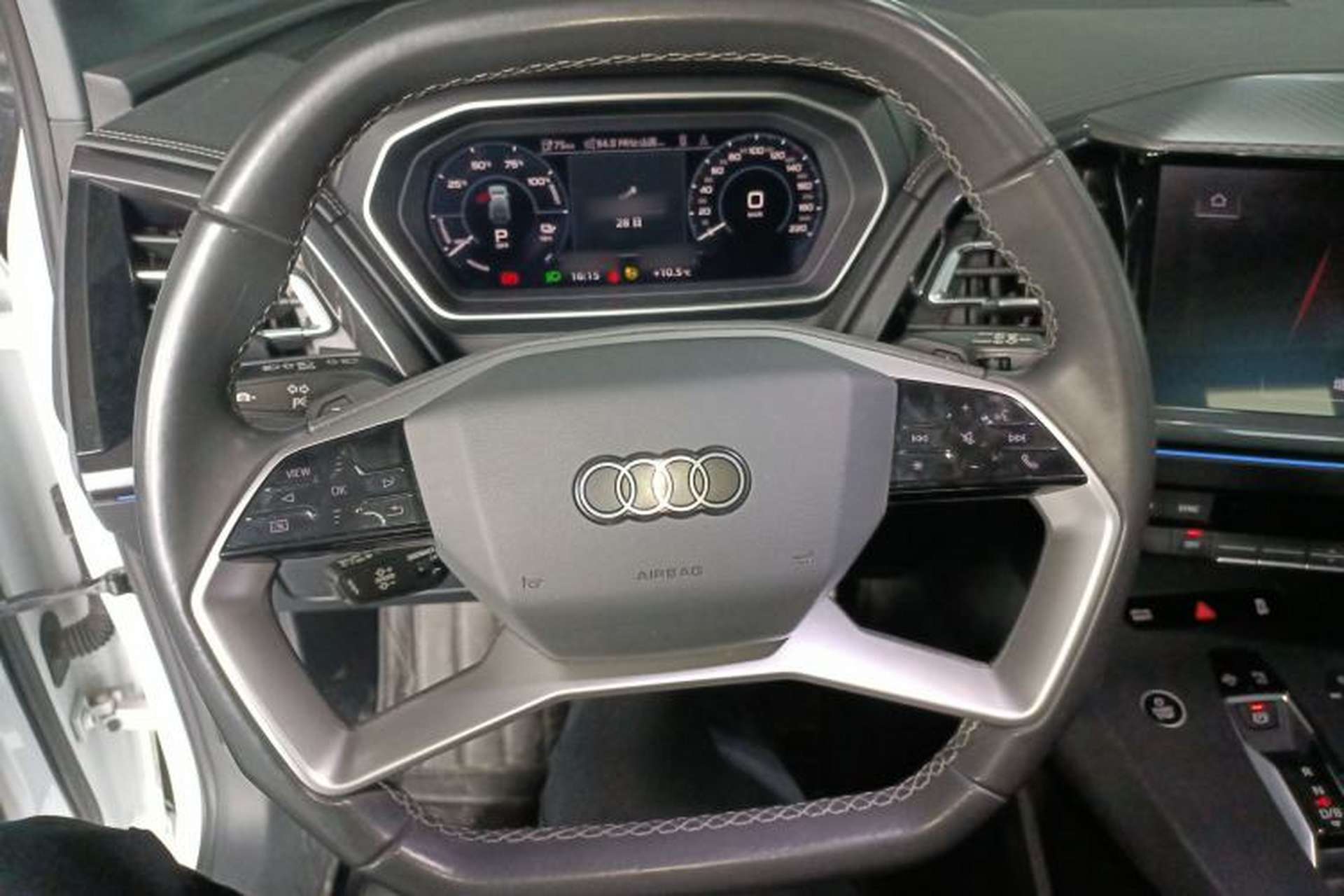 Used Audi Q4 e-tron 2023 50 e-tron quattro Visionary Edition Steering Wheel