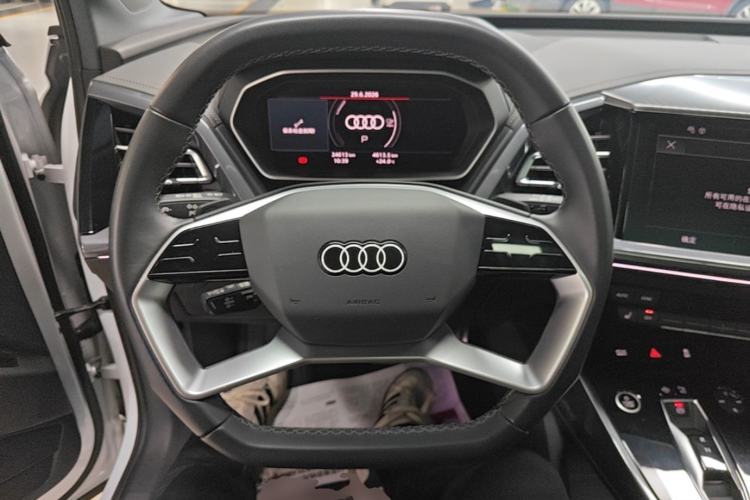 Used Audi Q4 e-tron 2023 40 e-tron Creation Edition Midnight Steering Wheel