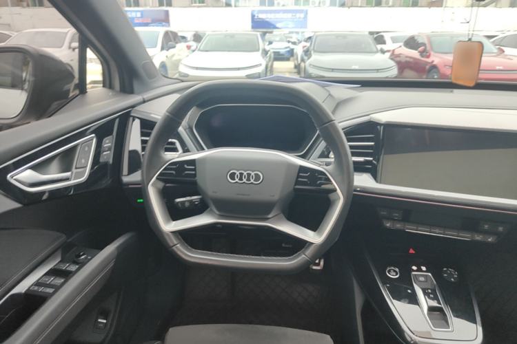 Used Audi Q4 e-tron 2023 40 e-tron Boundary Edition Steering Wheel