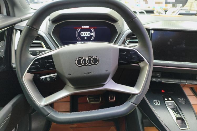 Used Audi Q4 e-tron 2023 40 e-tron Boundary Edition Steering Wheel