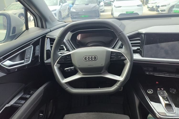 Used Audi Q4 e-tron 2023 40 e-tron Boundary Edition Steering Wheel