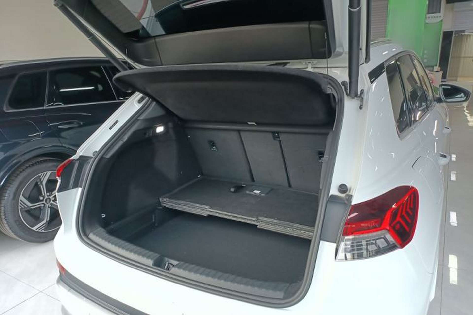 Used Audi Q4 e-tron 2023 50 e-tron quattro Visionary Edition Trunk