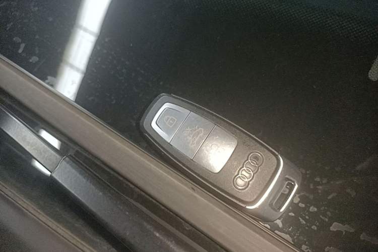 Used Audi Q4 e-tron 2023 40 e-tron Boundary Edition Vehicle Key