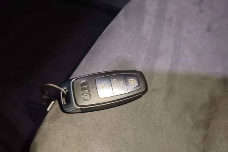 Used Audi Q4 e-tron 2023 40 e-tron Boundary Edition Vehicle Key