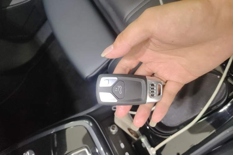 Used Audi Q4 e-tron 2023 40 e-tron Boundary Edition Vehicle Key