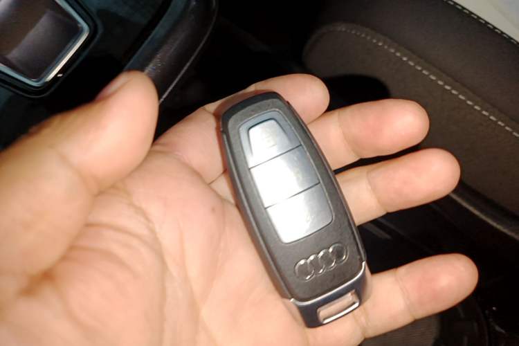 Used Audi Q4 e-tron 2023 40 e-tron Boundary Edition Vehicle Key