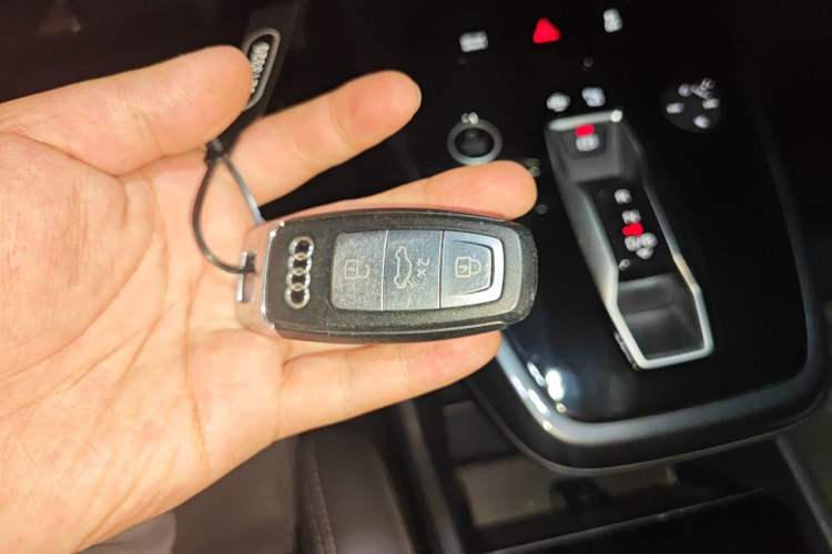 Used Audi Q4 e-tron 2023 50 e-tron quattro Visionary Edition Vehicle Key