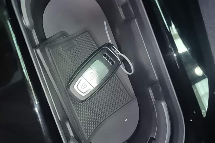 Used Audi Q4 e-tron 2023 50 e-tron quattro Visionary Edition Vehicle Key