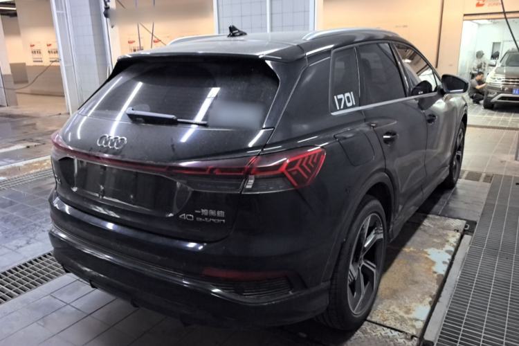 Used Audi Q4 e-tron 2024 40 e-tron Boundary Edition Rear Right 45 Deg