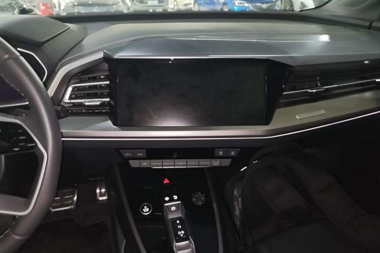 Used Audi Q4 e-tron 2024 40 e-tron Adventure Edition Audio And AC Panel