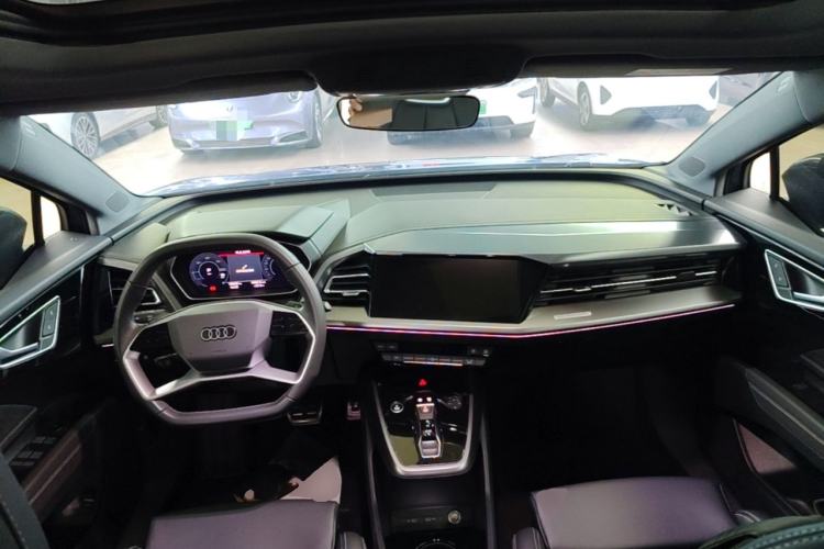 Used Audi Q4 e-tron 2024 40 e-tron Adventure Edition Center Console