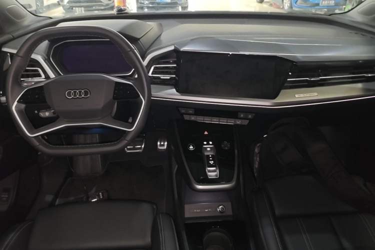Used Audi Q4 e-tron 2024 40 e-tron Adventure Edition Center Console