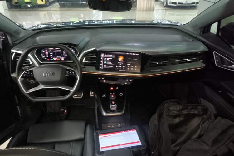Used Audi Q4 e-tron 2024 40 e-tron Adventure Edition Center Console