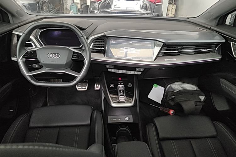 Used Audi Q4 e-tron 2024 40 e-tron Adventure Edition Center Console