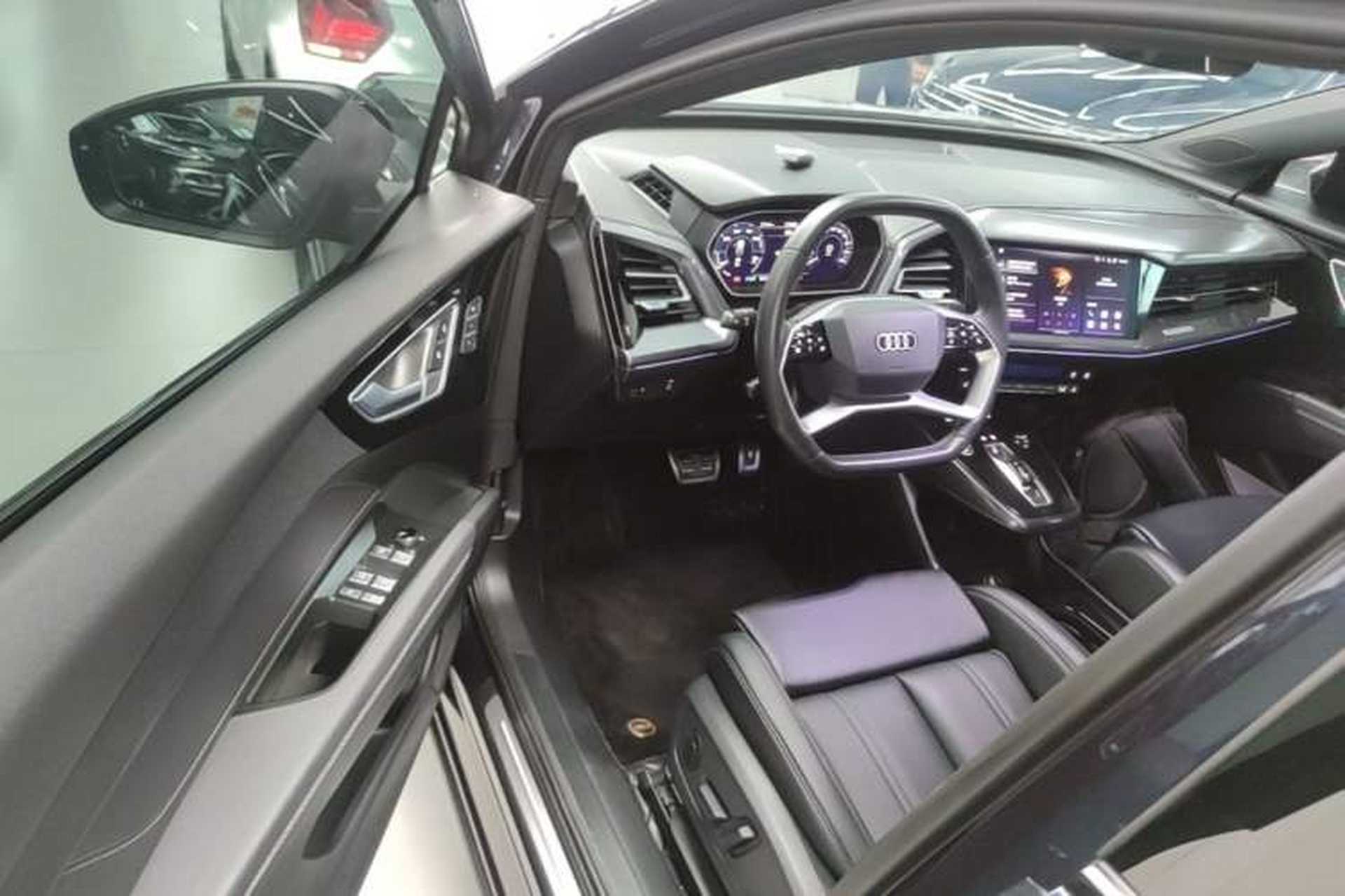 Used Audi Q4 e-tron 2024 50 e-tron quattro Creation Edition Midnight Driver Seat