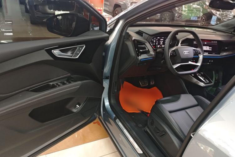 Used Audi Q4 e-tron 2024 40 e-tron Adventure Edition Driver Seat