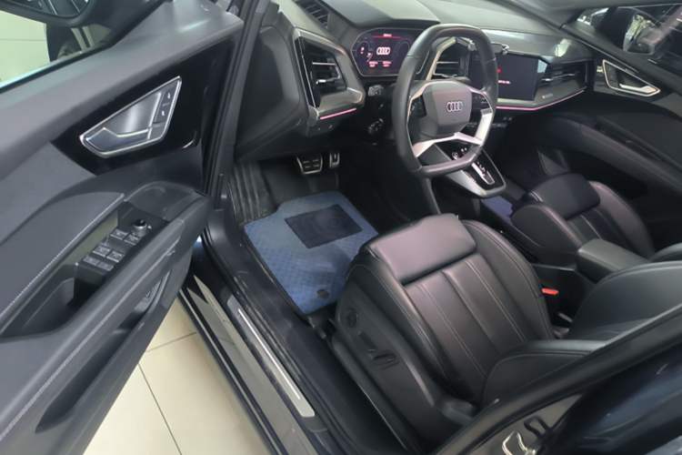 Used Audi Q4 e-tron 2024 40 e-tron Adventure Edition Driver Seat