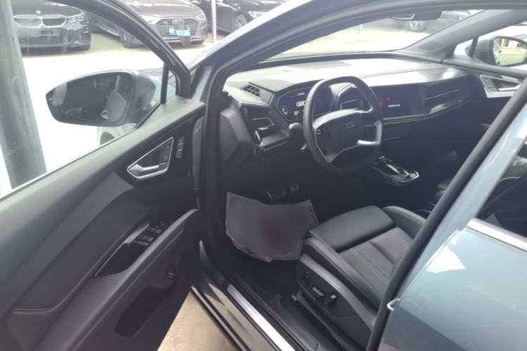 Used Audi Q4 e-tron 2024 40 e-tron Boundary Edition Driver Seat