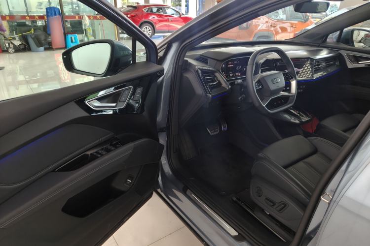 Used Audi Q4 e-tron 2024 40 e-tron Boundary Edition Driver Seat
