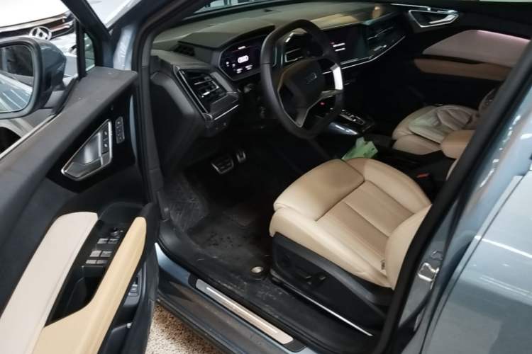 Used Audi Q4 e-tron 2024 40 e-tron Boundary Edition Driver Seat