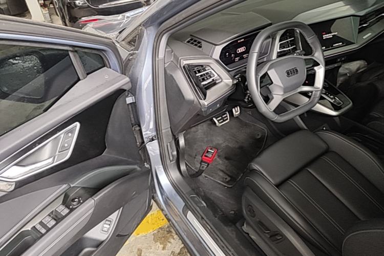Used Audi Q4 e-tron 2024 40 e-tron Adventure Edition Driver Seat