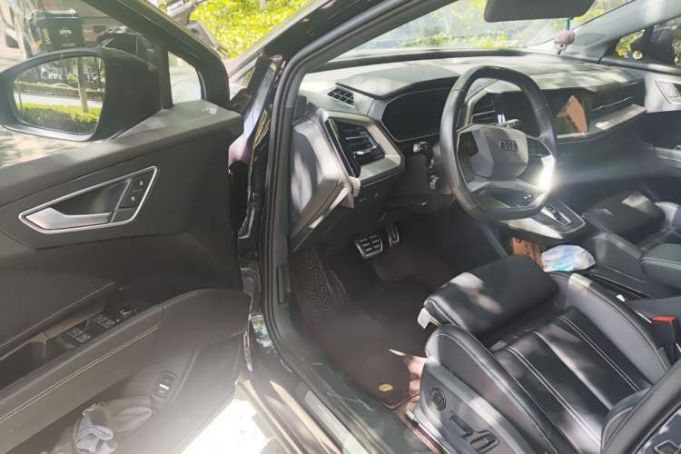 Used Audi Q4 e-tron 2024 40 e-tron Adventure Edition Driver Seat