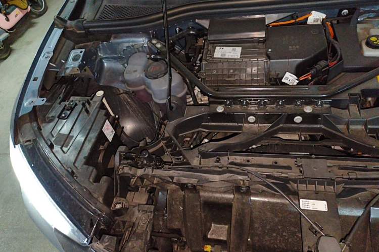 Used Audi Q4 e-tron 2024 40 e-tron Boundary Edition Engine Bay Right