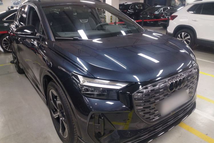 Used Audi Q4 e-tron 2024 50 e-tron quattro Creation Edition Midnight Exterior 2