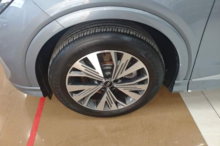 Used Audi Q4 e-tron 2024 40 e-tron Adventure Edition Exterior 4