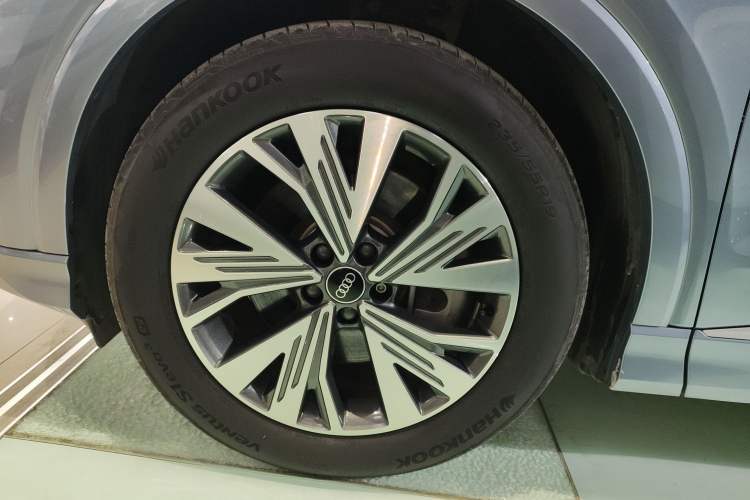 Used Audi Q4 e-tron 2024 40 e-tron Adventure Edition Exterior 4