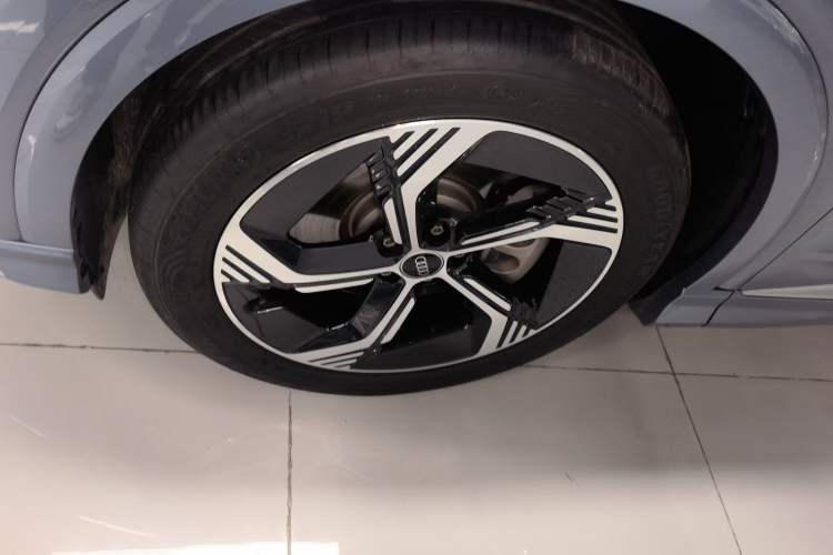 Used Audi Q4 e-tron 2024 40 e-tron Boundary Edition Exterior 4