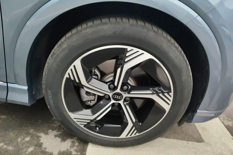 Used Audi Q4 e-tron 2024 40 e-tron Boundary Edition Exterior 5