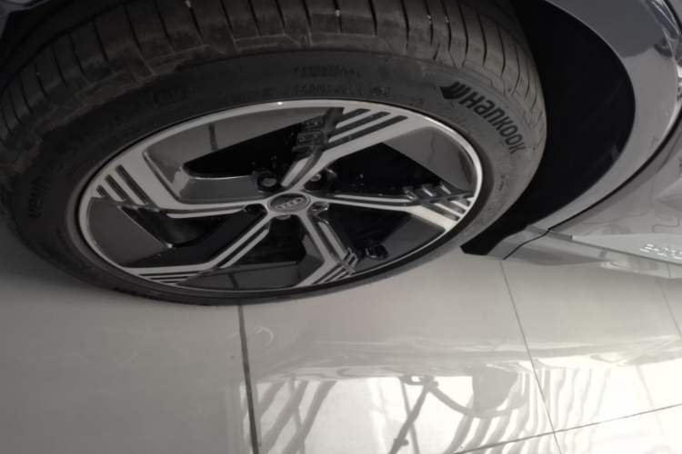 Used Audi Q4 e-tron 2024 40 e-tron Boundary Edition Exterior 5