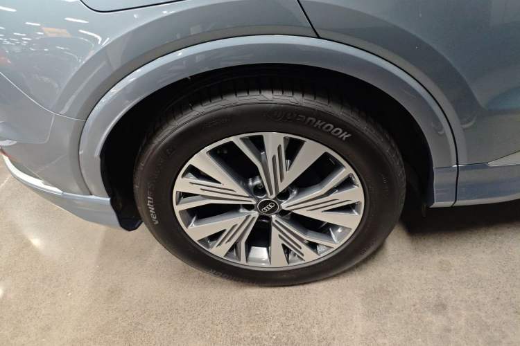 Used Audi Q4 e-tron 2024 40 e-tron Adventure Edition Exterior 8