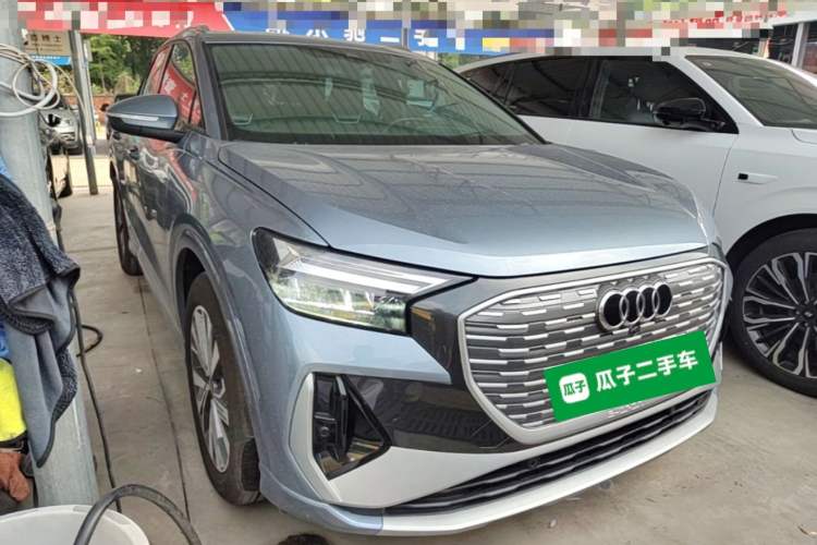 Used Audi Q4 e-tron 2024 40 e-tron Adventure Edition Front Right 45 Deg