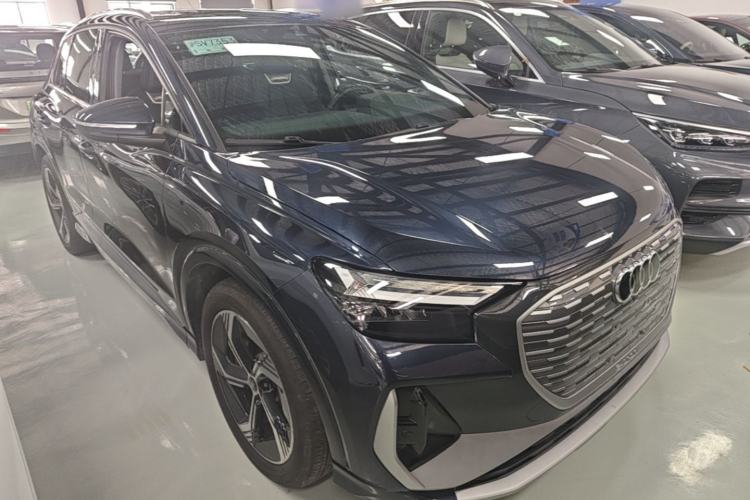 Used Audi Q4 e-tron 2024 40 e-tron Boundary Edition Front Right 45 Deg