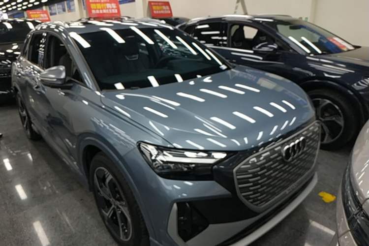 Used Audi Q4 e-tron 2024 40 e-tron Boundary Edition Front Right 45 Deg